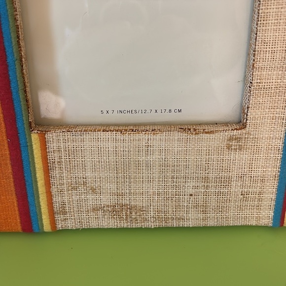 Pottery Barn Embroidered Stripe Cadre Frames‎ Set of 2 - Picture 4 of 6